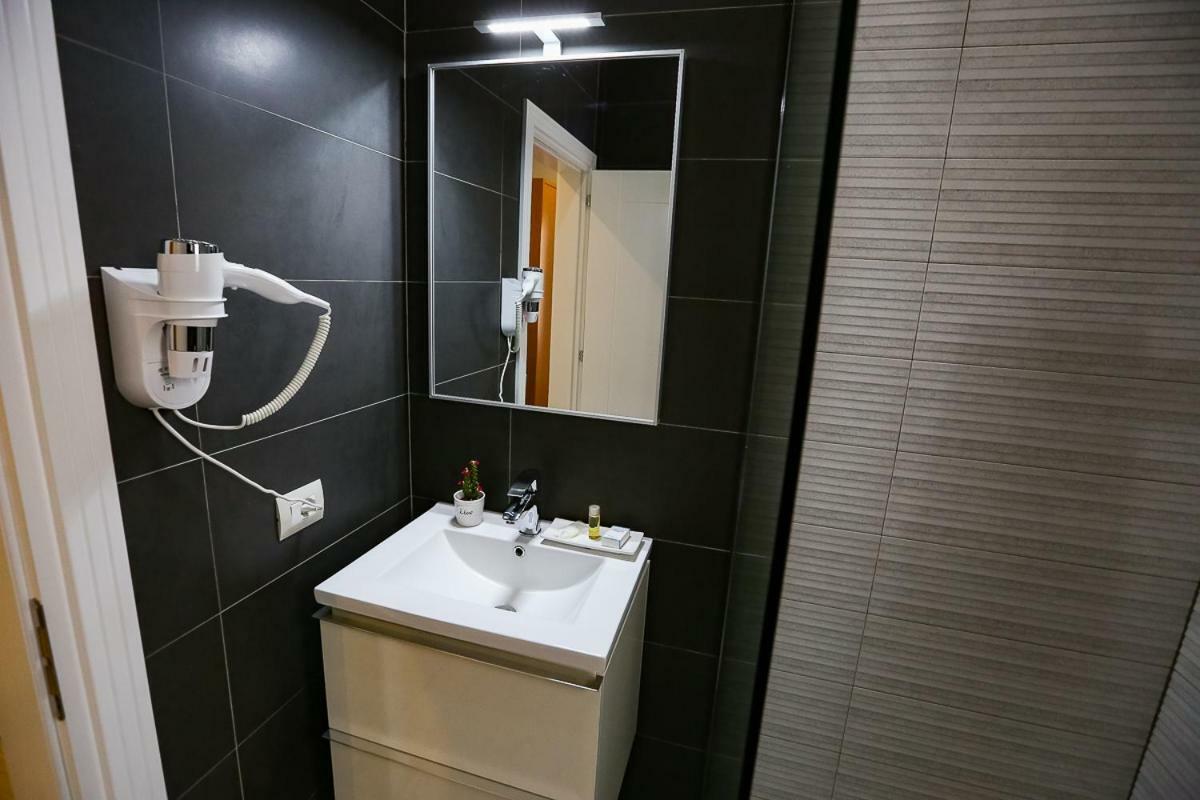 Home Hotel Tirana Zewnętrze zdjęcie